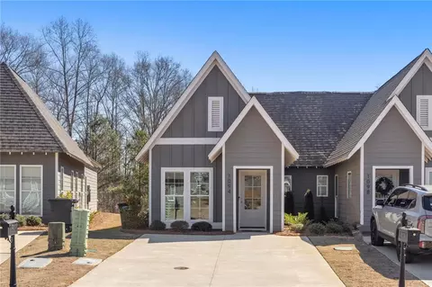 1094 Burrow Cir, Opelika, AL 36801