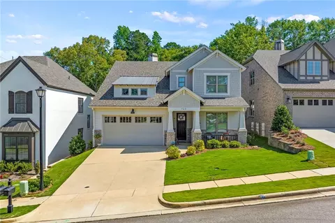 748 Summerlin Dr, Auburn, AL 36830
