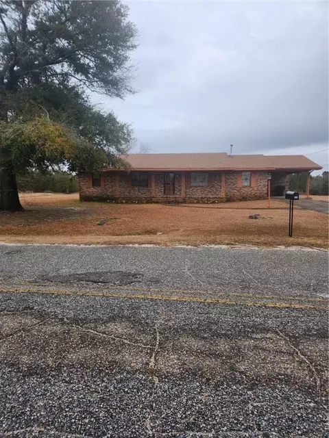 950 Mindingall Rd, Tuskegee, AL 36083