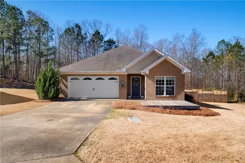 812 Waverly Pl, Opelika, AL 36801