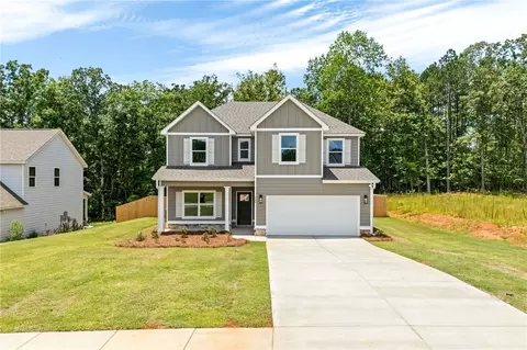 750 Mcdonald Dr, Opelika, AL 36801