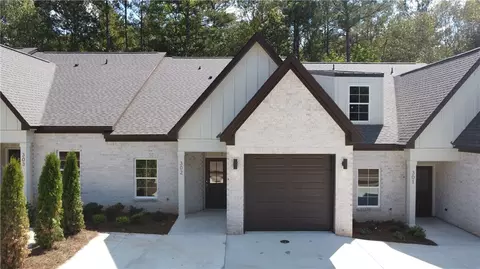 1100 Arcadia Ave #302, Auburn, AL 36830