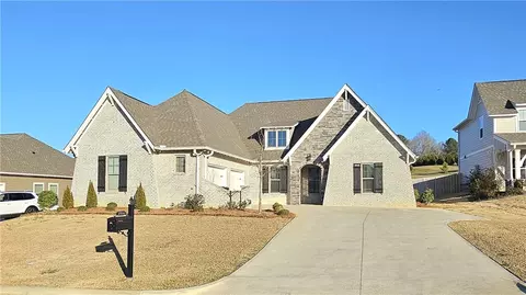 2508 Fountainview Ct, Auburn, AL 36832