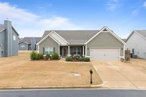 2705 Heather Pl, Opelika, AL 36804