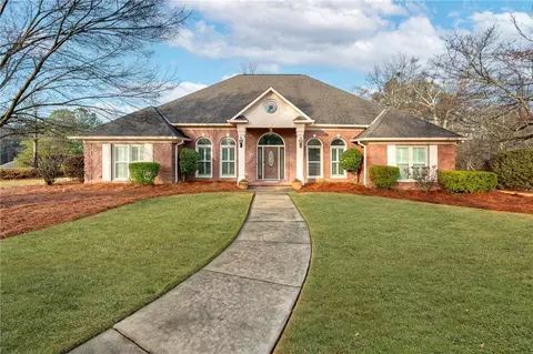 164 Glenwood Way, Smiths Station, AL 36877