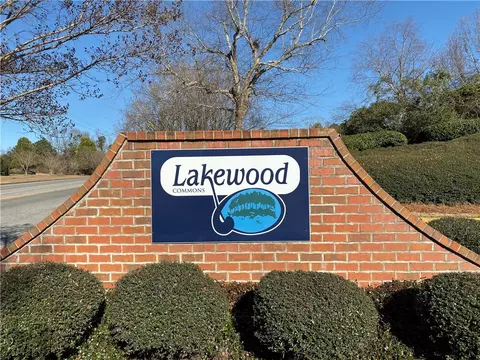 164 E University Dr #J105, Auburn, AL 36832