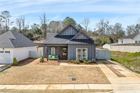 407 Peter St, Auburn, AL 36832
