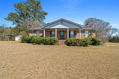 5461 28th Ave, Valley, AL 36854