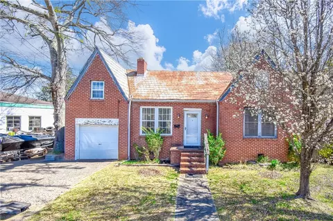 141 S Central Ave, Alexander City, AL 35010