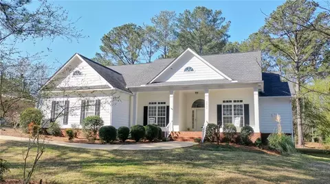 3302 Hamilton Rd, Opelika, AL 36804
