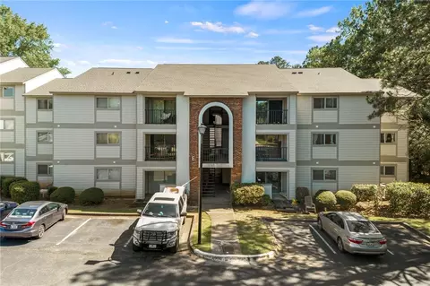 601 N Gay St #E303, Auburn, AL 36830
