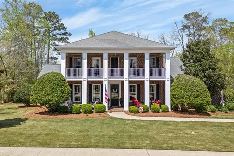 1240 Falls Crest Dr, Auburn, AL 36830