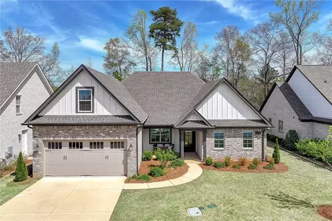 2770 Mill Lakes Rdg, Opelika, AL 36801