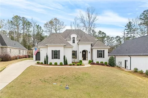 1613 Club Creek Dr, Auburn, AL 36830