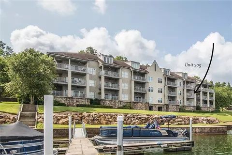 90 Crowne Pointe Dr #205, Dadeville, AL 36853
