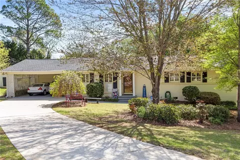 1103 Brownstone Cir, Opelika, AL 36801