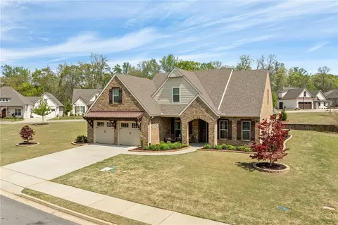 1305 Spring Lakes Xing, Opelika, AL 36801