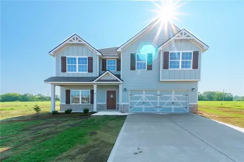 10 Heartland Blvd, Fort Mitchell, AL 36856
