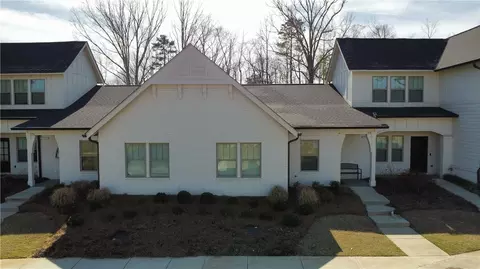 576 Grey Oak Cir, Auburn, AL 36830