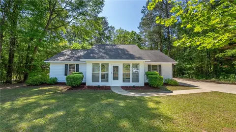 73 Lee Road 2015, Salem, AL 36874