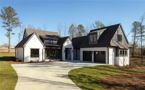 3207 Habersham Dr, Auburn, AL 36830