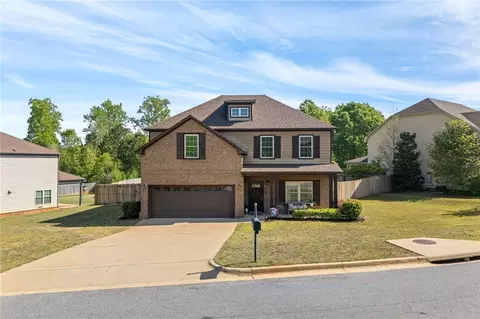 2422 Antler Ridge Dr, Auburn, AL 36832