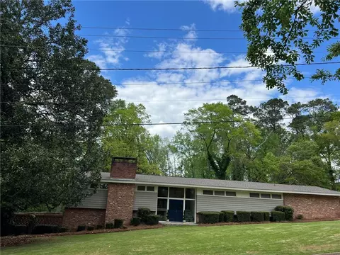 1414 Piedmont Ave, Opelika, AL 36801
