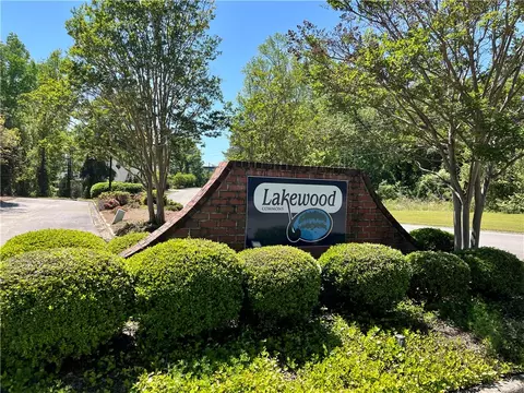 154 E University Dr #E205, Auburn, AL 36830
