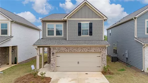 2755 Stokes Dr, Opelika, AL 36804