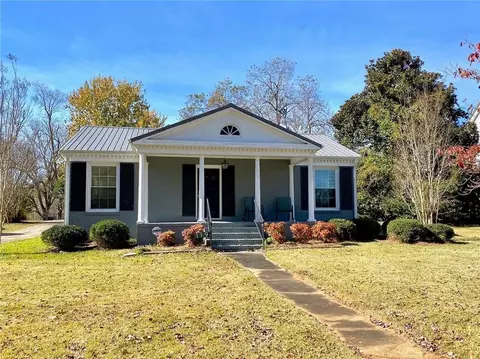 119 N Lafayette St, La Fayette, AL 36862