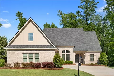 1649 Lois Ln, Auburn, AL 36832