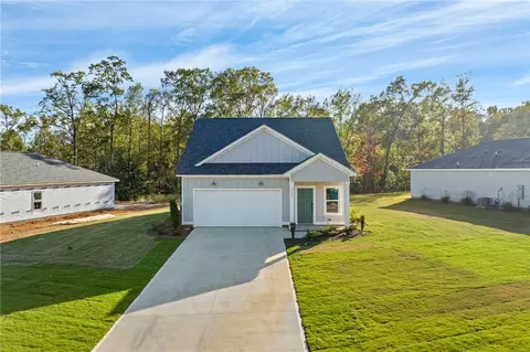 215 Gray St, Opelika, AL 36801