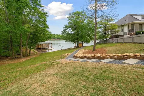 Exterior - 202 Red Barn Rd, Wedowee, AL 36278 photo 8 of 9