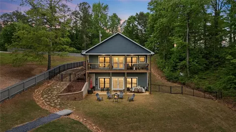 202 Red Barn Rd, Wedowee, AL 36278