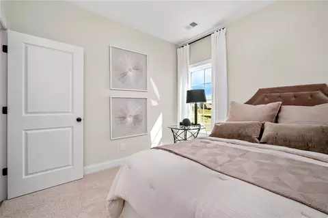 Bedroom - 2012 Burts Gap Loop, Auburn, AL 36830 photo 7 of 10