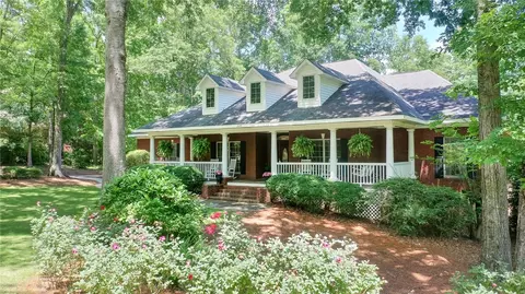 1849 Stoneridge Dr, Auburn, AL 36830