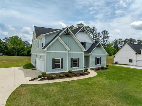 Exterior - 702 Riverside Ests, Lanett, AL 36863 photo 8 of 12