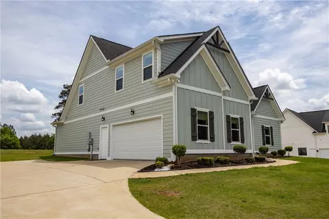 Exterior - 702 Riverside Ests, Lanett, AL 36863 photo 7 of 12