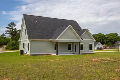 Exterior - 702 Riverside Ests, Lanett, AL 36863 photo 4 of 12