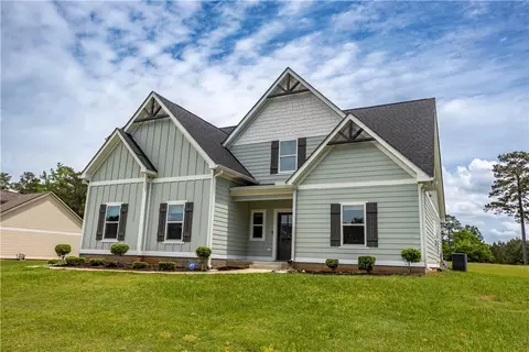 702 Riverside Ests, Lanett, AL 36863