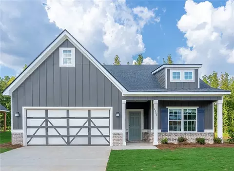 2266 Fuzzy Fls, Opelika, AL 36804