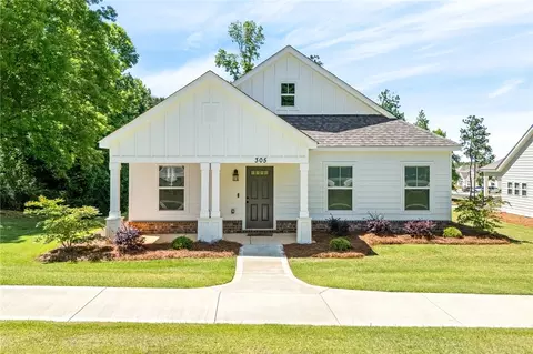 305 Morris Ave, Opelika, AL 36801