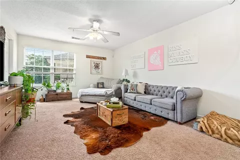 327 N Ross St #121, Auburn, AL 36830