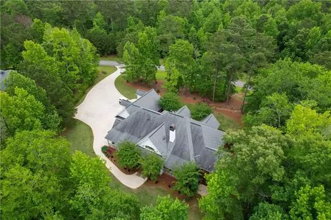 2100 Evans Dr, Opelika, AL 36801