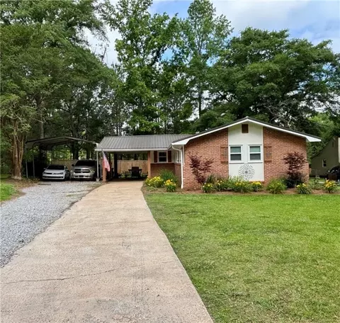 2805 14th Ave, Valley, AL 36854