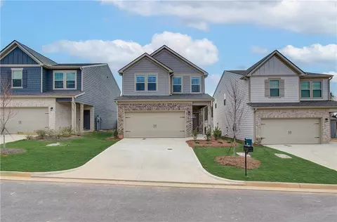 2797 Stokes Dr, Opelika, AL 36804