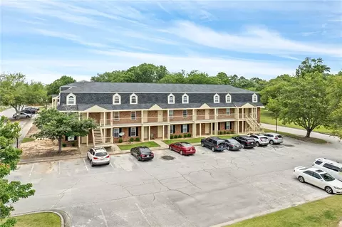 1761 Wire Rd #411, Auburn, AL 36832