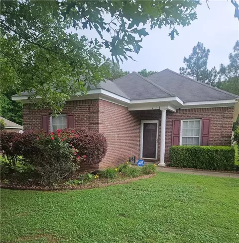 714 Ellis St, Auburn, AL 36832