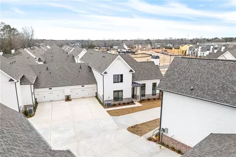 2046 Dawson Corner Loop, Auburn, AL 36832
