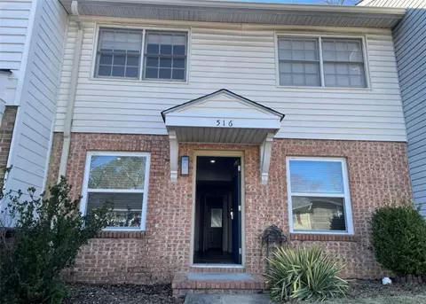 516 Oak Meadow Ln, Auburn, AL 36830